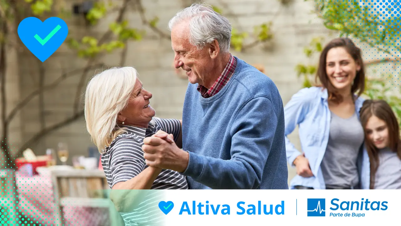 Dos Adultos Senior asegurados con el Seguro Médico Privado Sanitas Único Barcelona